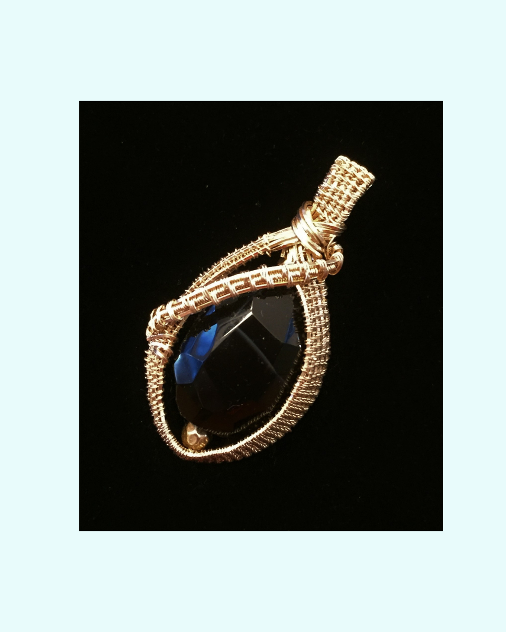 Midnight Sovereign Pendant